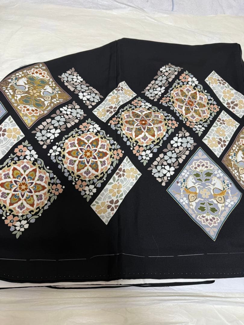 刺繍黒留袖しつけ付き北出与三郎本袋帯