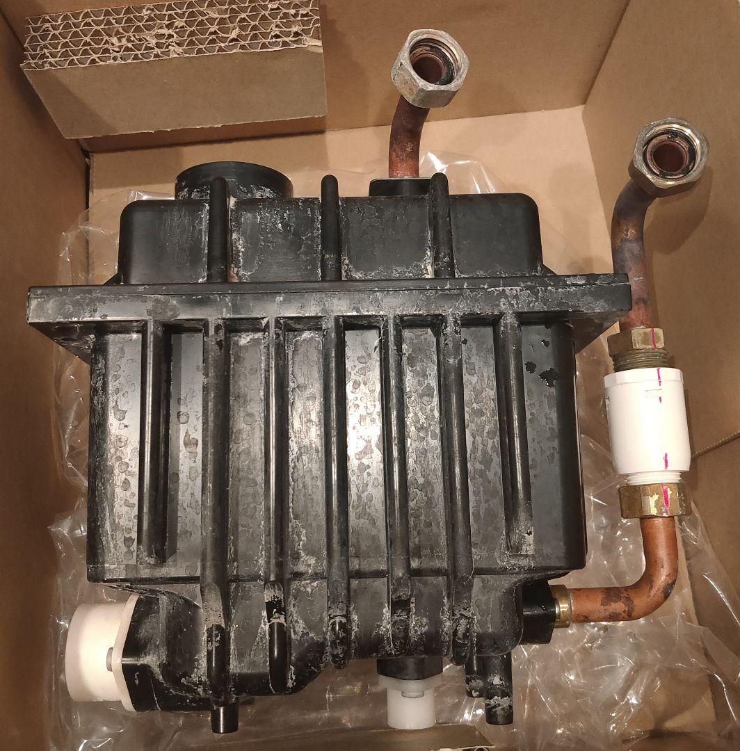 ハウステック　クリン軟水器　浴室備付