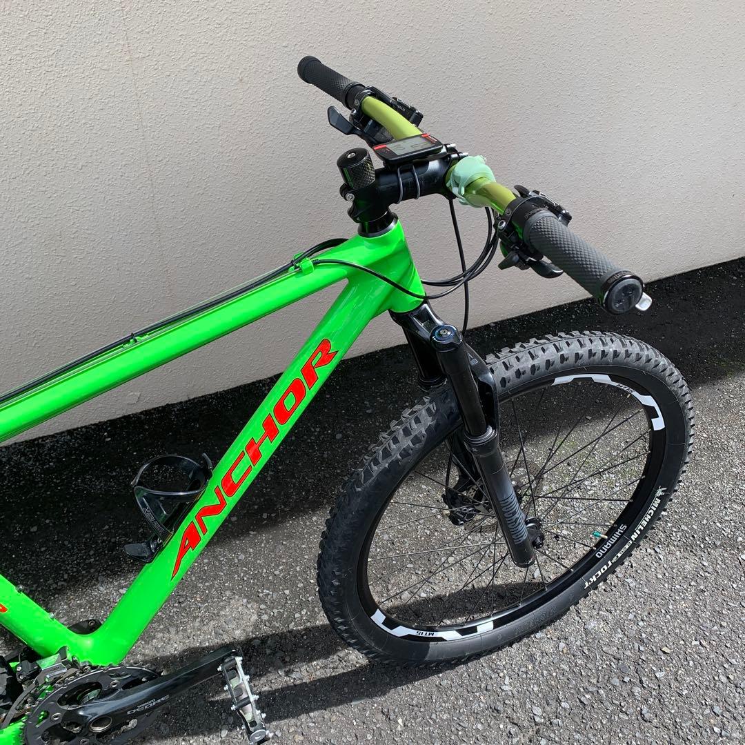 ANCHOR　XHM9　カーボン