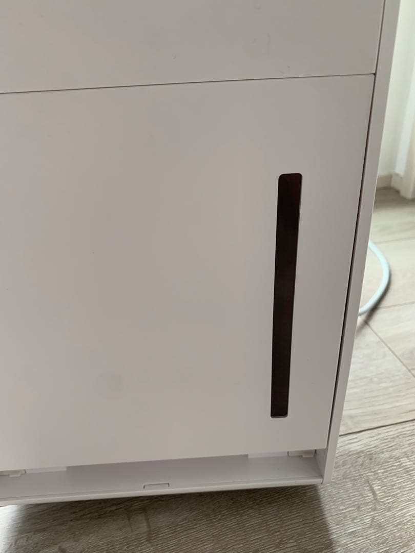 H*Y様 ほぼ新品Yurioo 除湿機コンプレッサー式30L/日 DryTank