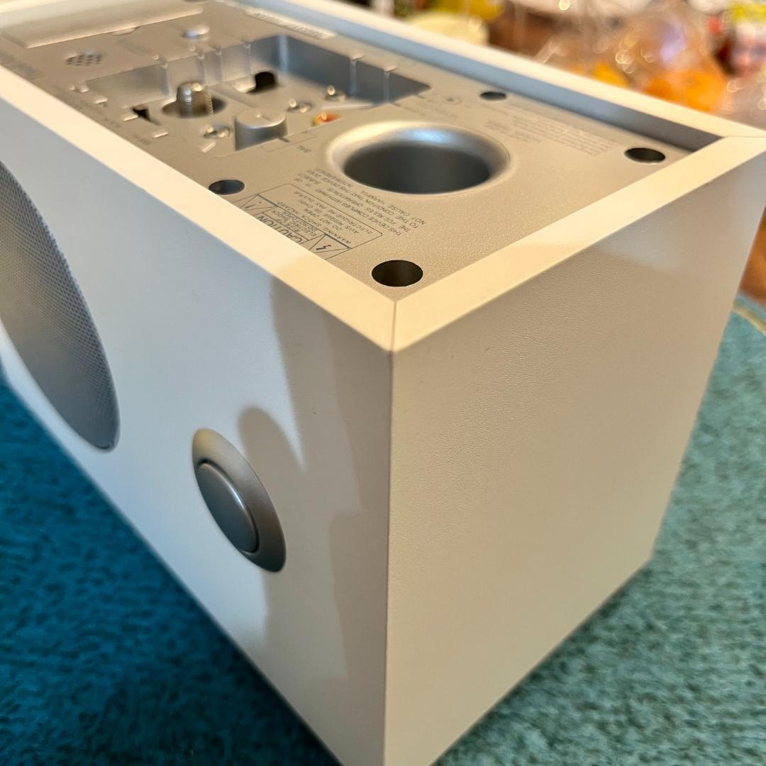 Tivoli Audio MODEL THREE 時計付きラジオ