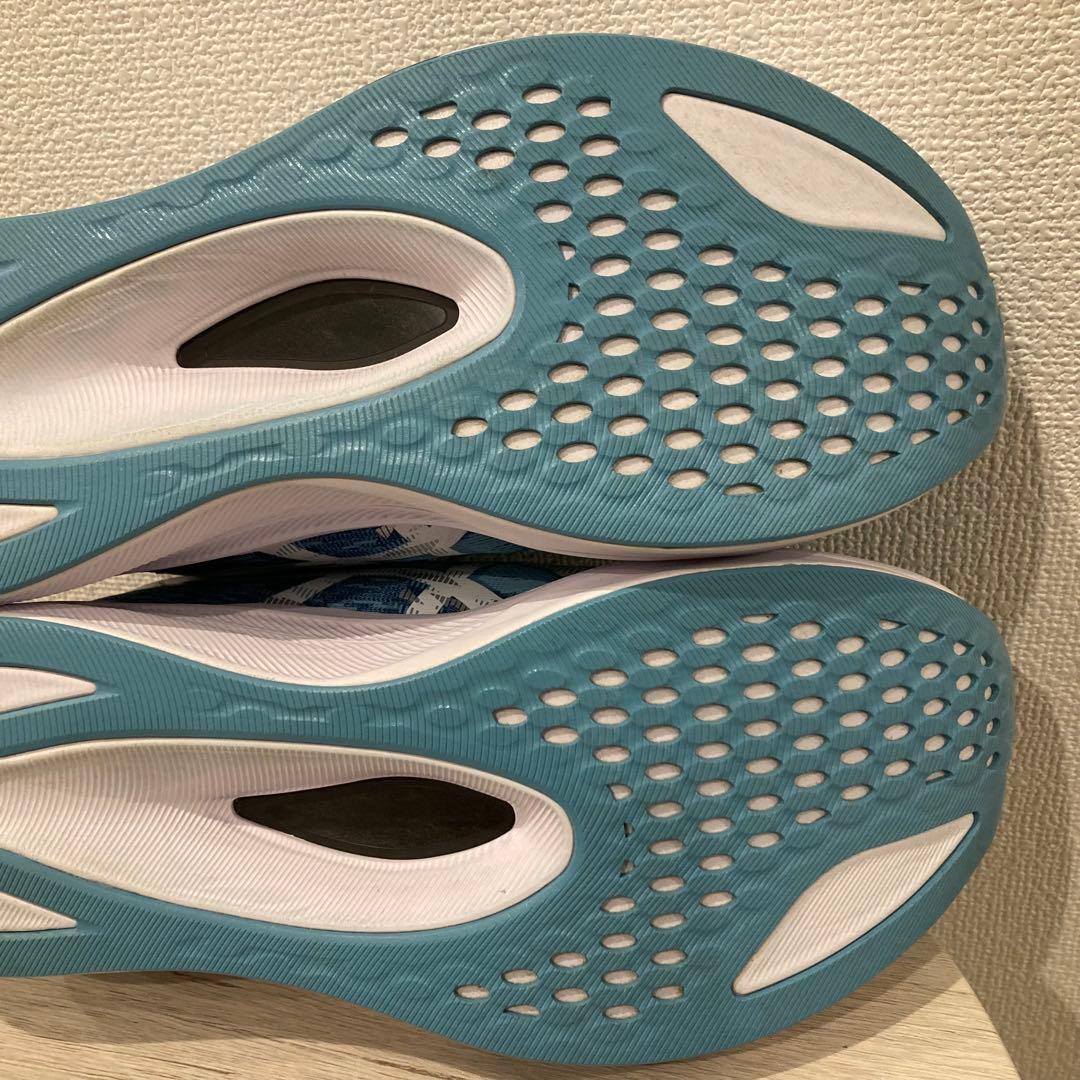 アシックス マジックスピード4 26.5㎝