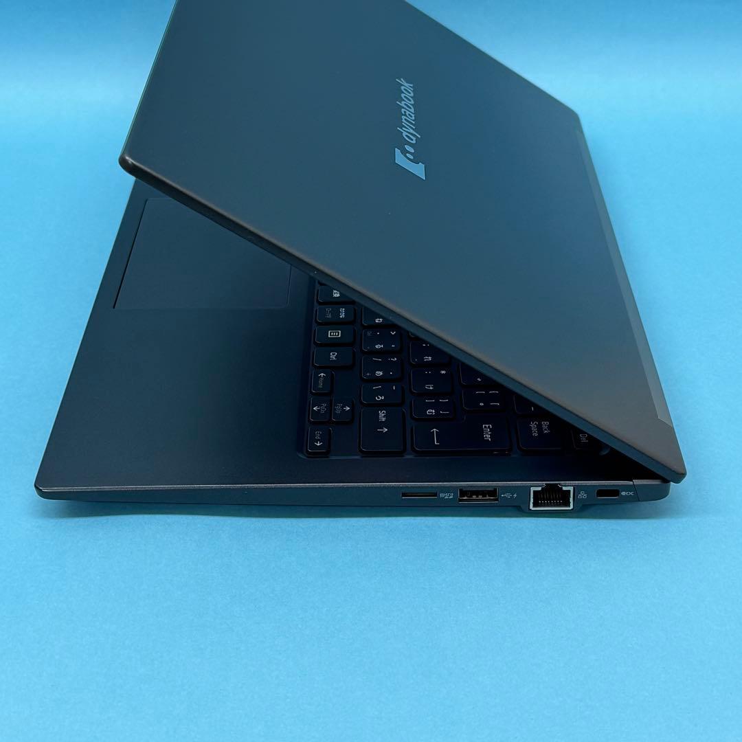 936 美品 dynabook G83/HU 第11世代 16GB office