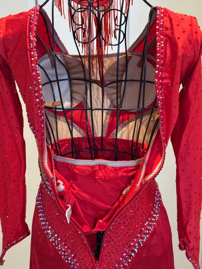 ダンスドレス　レッド