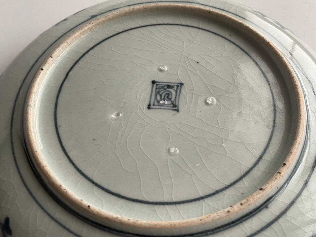 骨董　アンティーク　古伊万里　染付窓絵　花文様　輪花縁　七寸皿　渦福