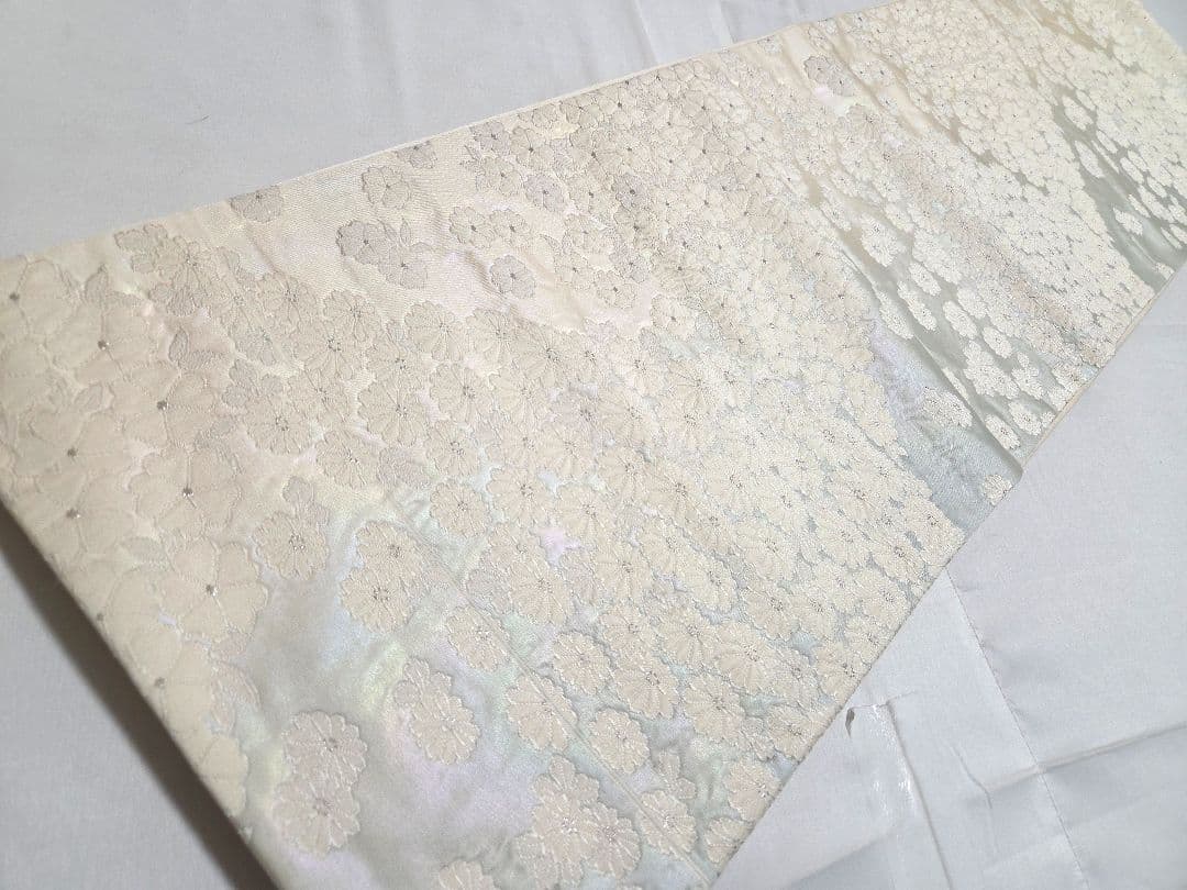 A5◆着物くつろぎ 菊に桜模様 銀糸 白 六通 正絹 フォーマルな袋帯