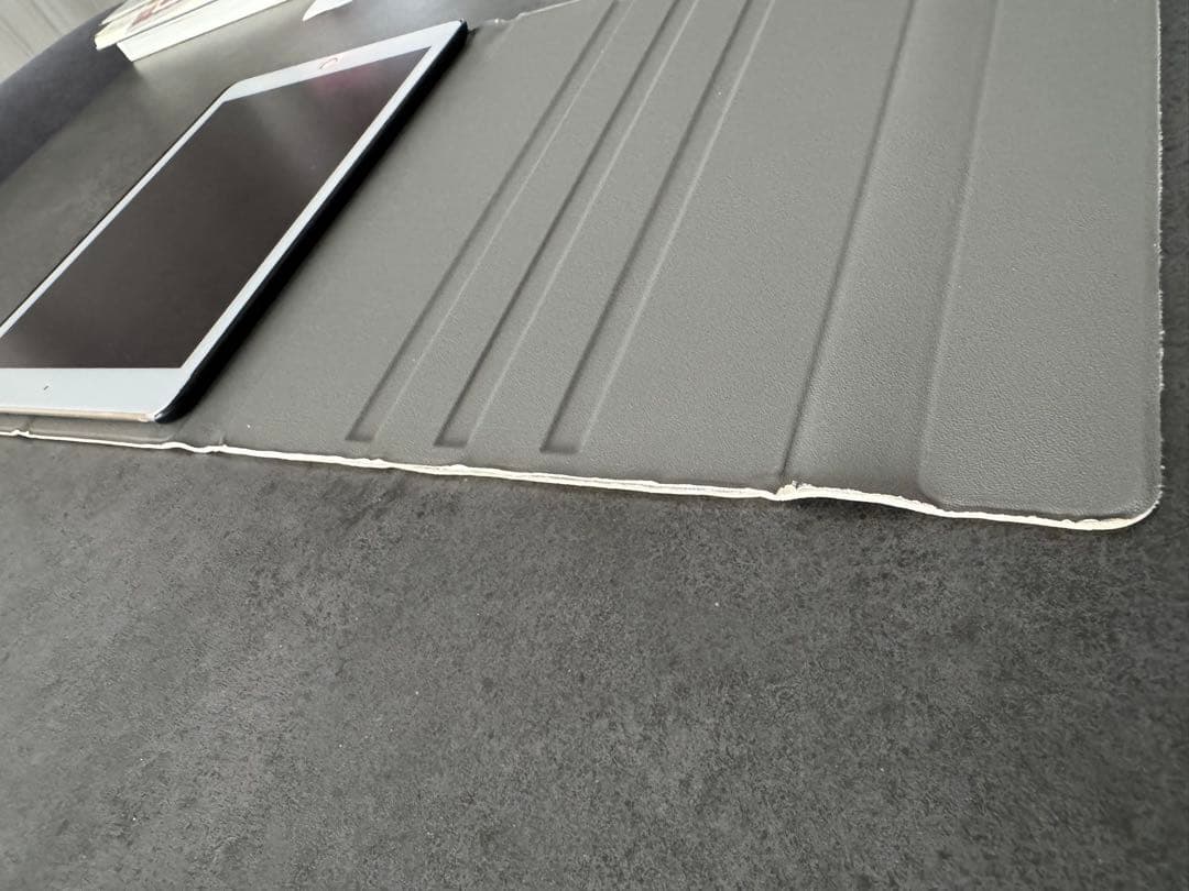 Apple iPad Air 2 ゴールド　本体 64GB