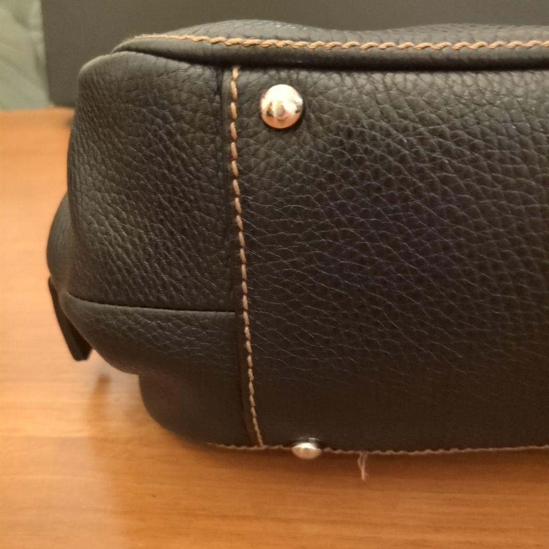 CHANEL 黒 レザーハンドバッグ