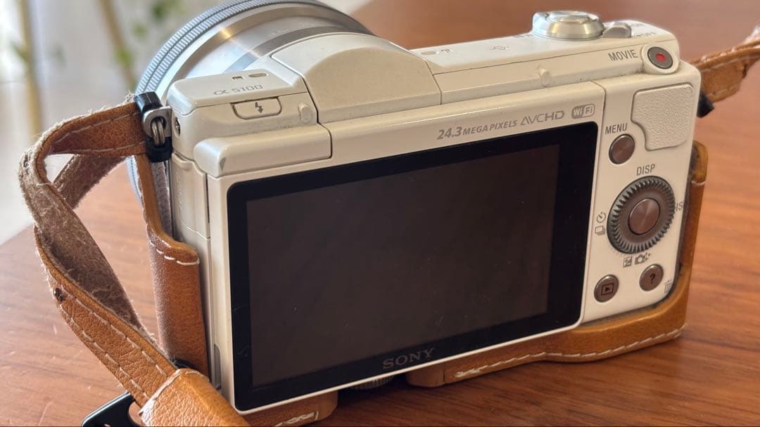 【美品】SONY α5100ミラーレス一眼カメラ パワーズームレンズキット