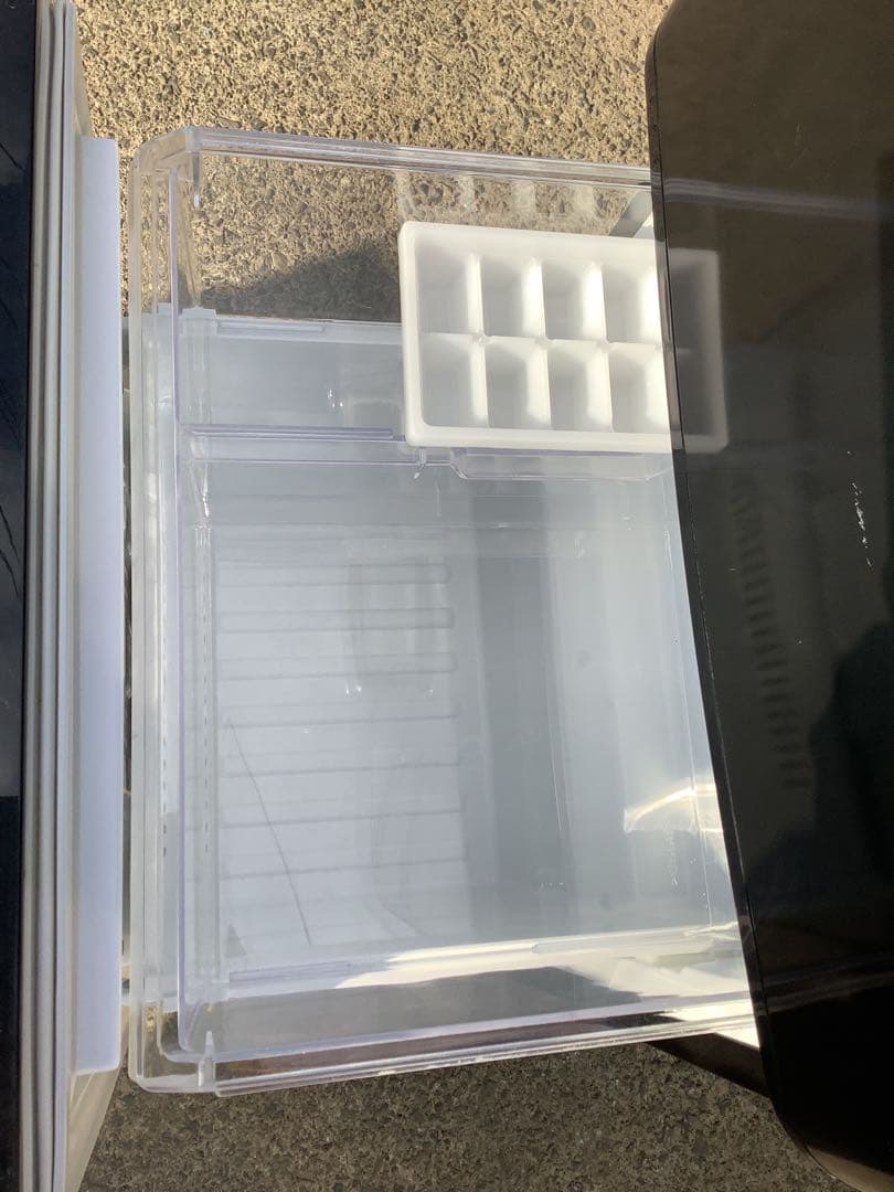 ニギニギ 2ドア冷凍冷蔵庫 ANG-RE151-A1 149L 18年製