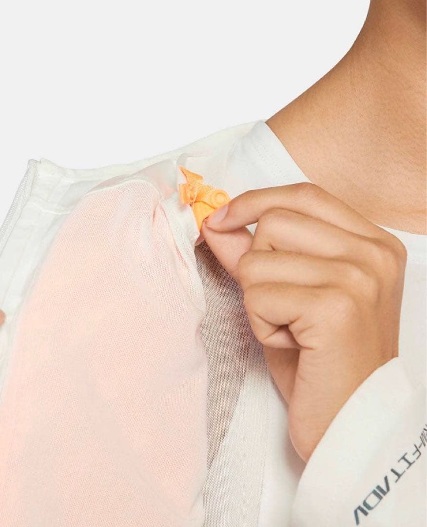 新品★定価33,000円❗️ナイキランニングトップ ラン ディビジョン★M