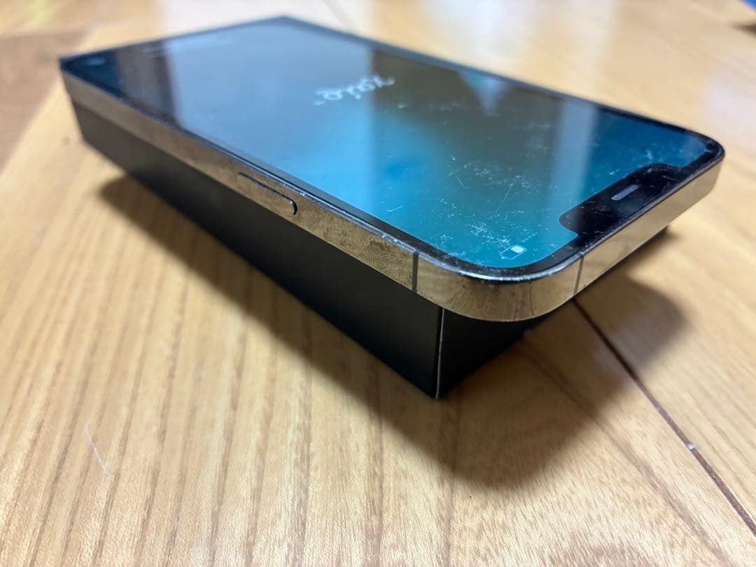 ユ*キ様 iPhone12 ProMax 256gb 背面割れ