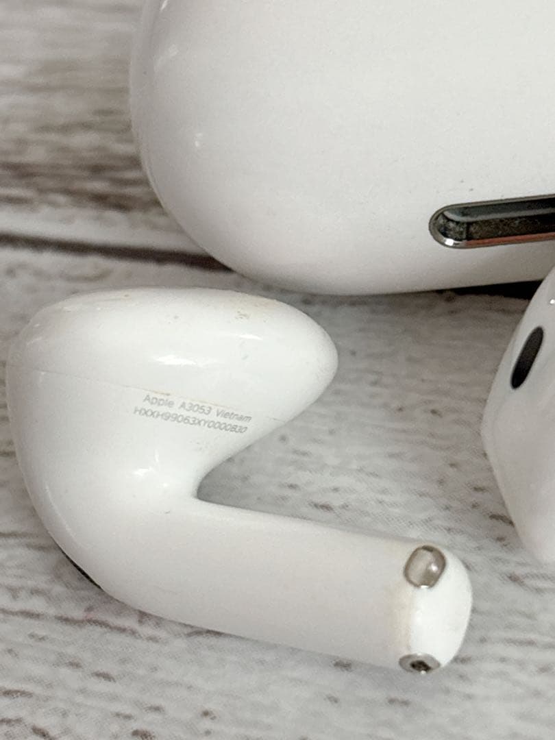 AirPods4 ワイヤレスイヤホン A3058/A3050/A3053
