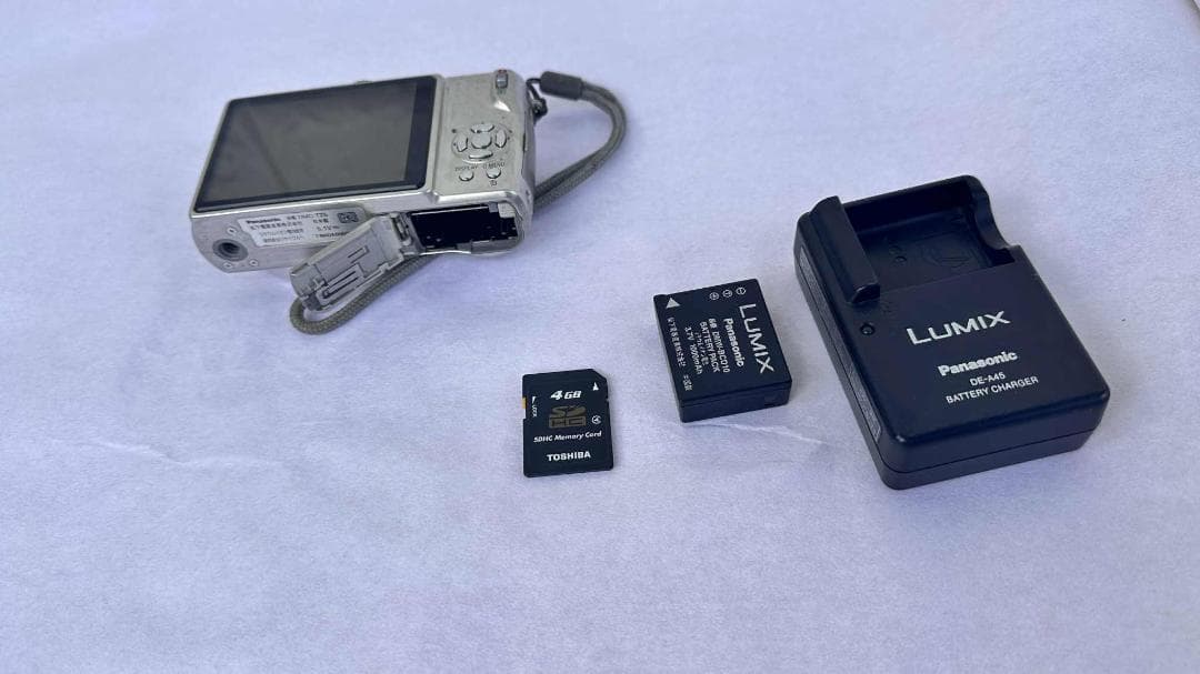 LUMIX コンパクトデジタルカメラ DMC-TZ5 日本製