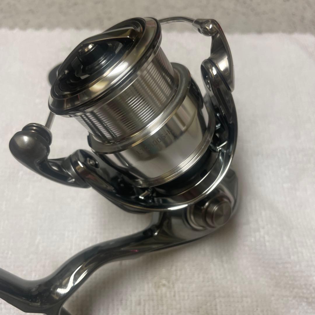 美品❗️22イグジストLT2500S-H♪ダイワ