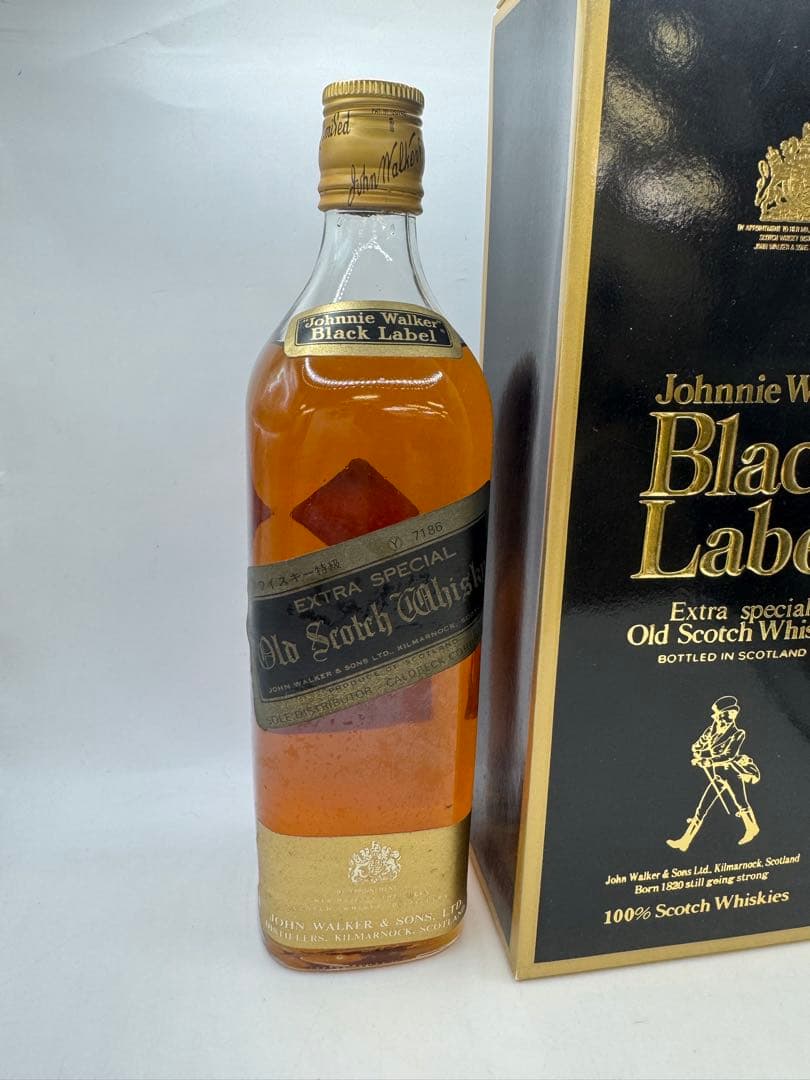 未開栓　古酒　ジョニーウォーカー 黒ラベル 金キャップ　750ml