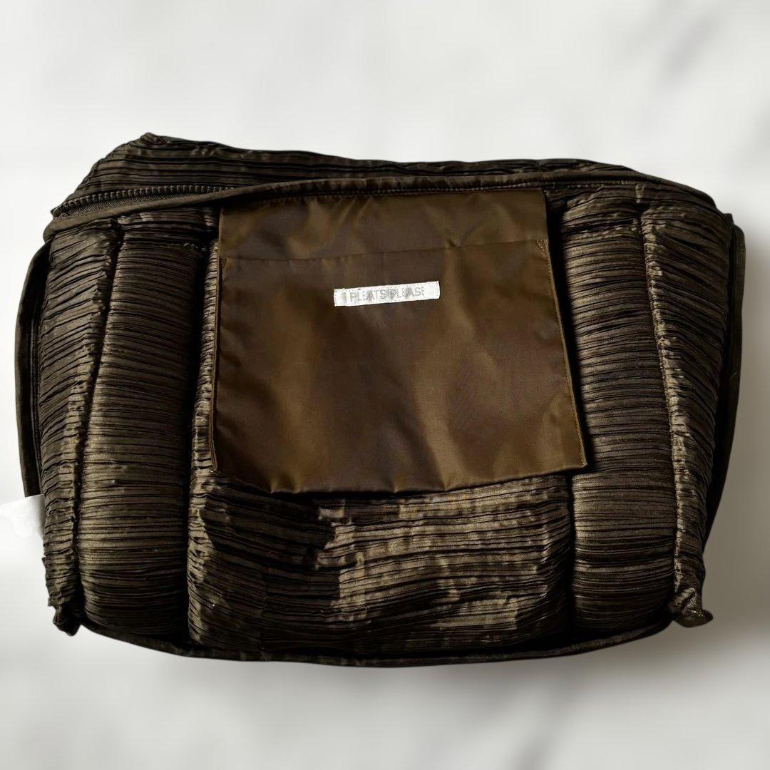 PLEATS PLEASE プリーツプリーズ ショルダーバッグ カーキブラウン