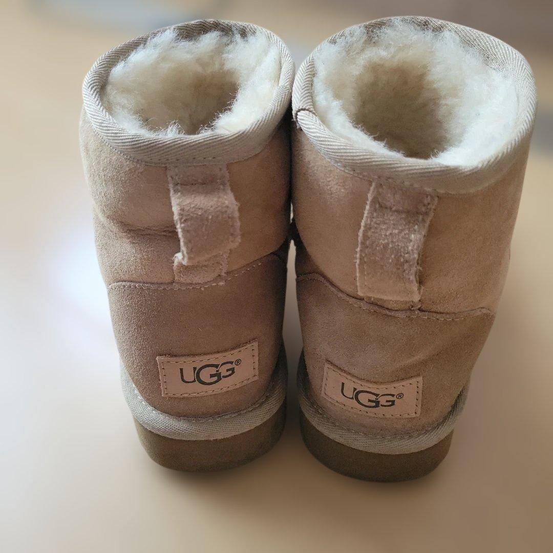 ugg クラシックミニ 24cm