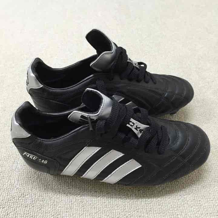 【新品】adidas 取り替え式スパイク(23.5cm)