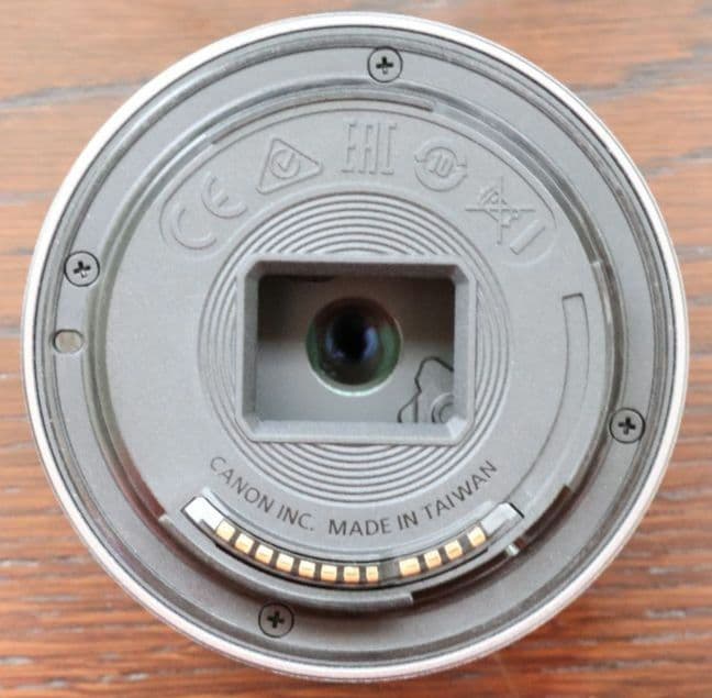 Canon RF-S18-45mm F4.5-6.3 IS STM　シルバー