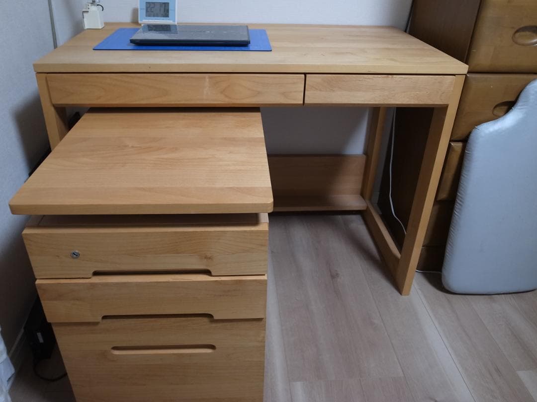 大人になっても使える学習机　堀田木工所　木目調　別出品で昇降式ワゴンあり