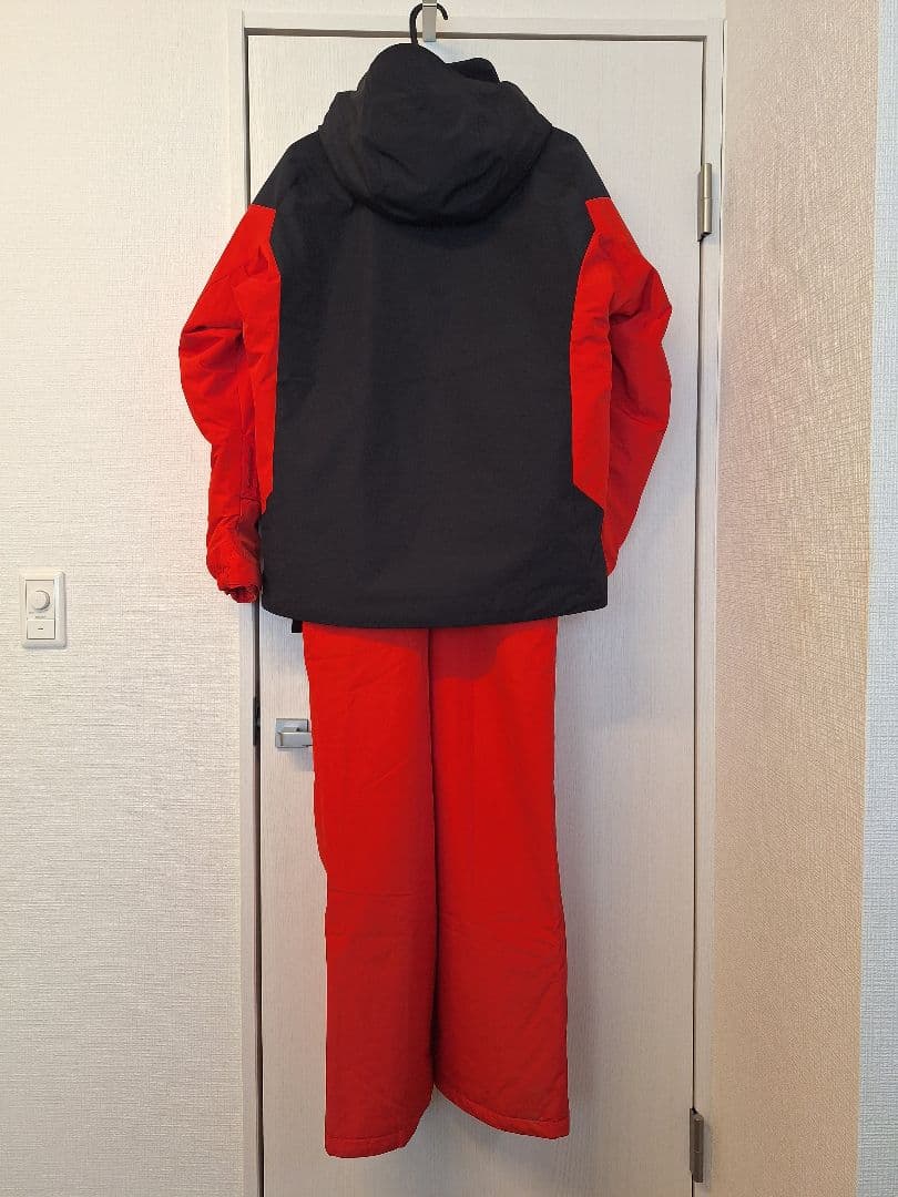ほぼ未使用品 デサント DESCENTE スキーウェア 上下セット サイズL