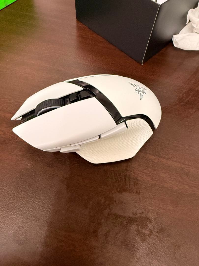 Razer Basilisk V3 Pro ホワイト　ソール付き