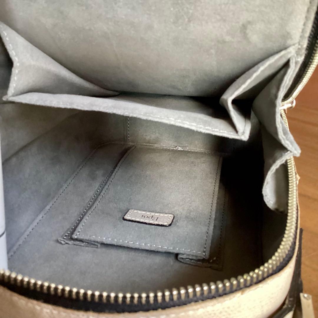 EPOI 2way シキ レザー スクエア　ショルダーバッグ グレージュ　トープ