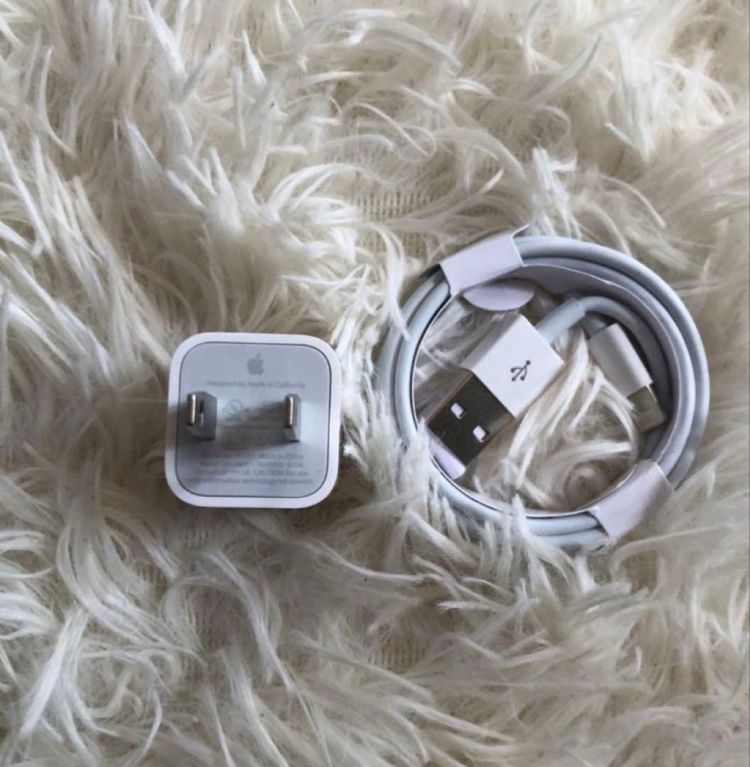 【完動品】iPad 第7世代 32GB SIMフリー 【すぐ発送】【付属品】