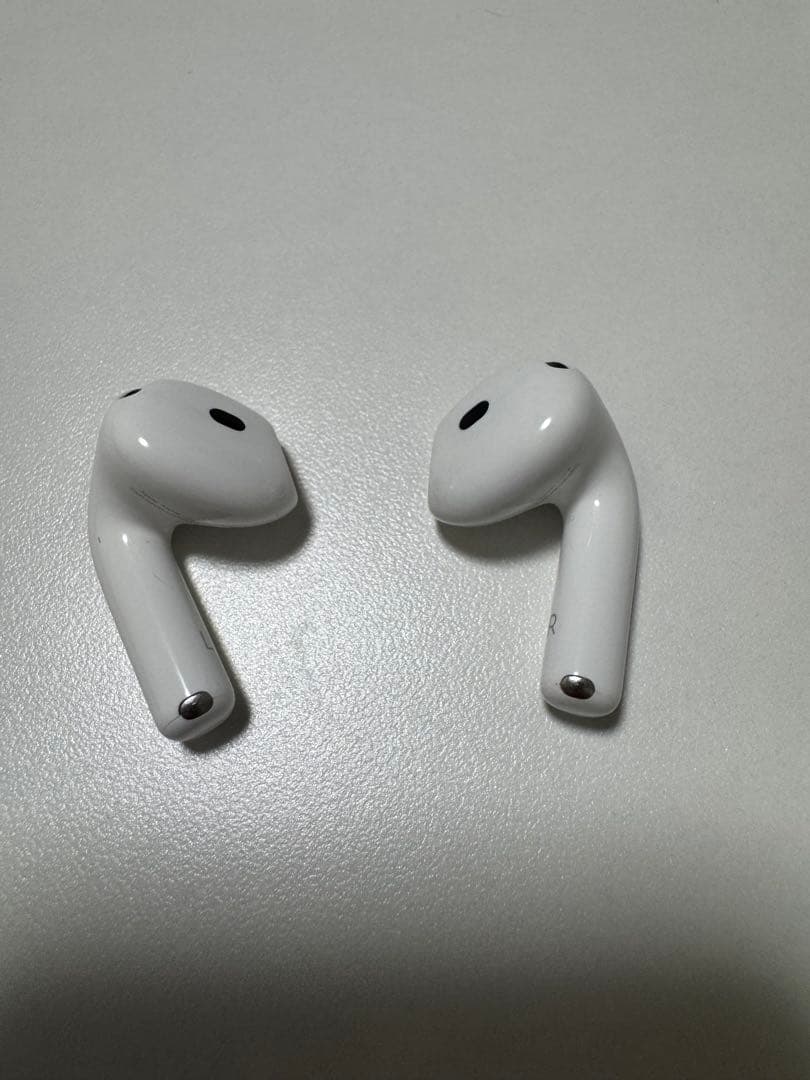 【正規品】 AirPods 4 アクティブノイズキャンセリング搭載 おまけ付き
