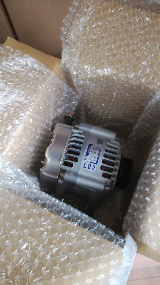 竜司　ダイハツ純正　オルタネーター