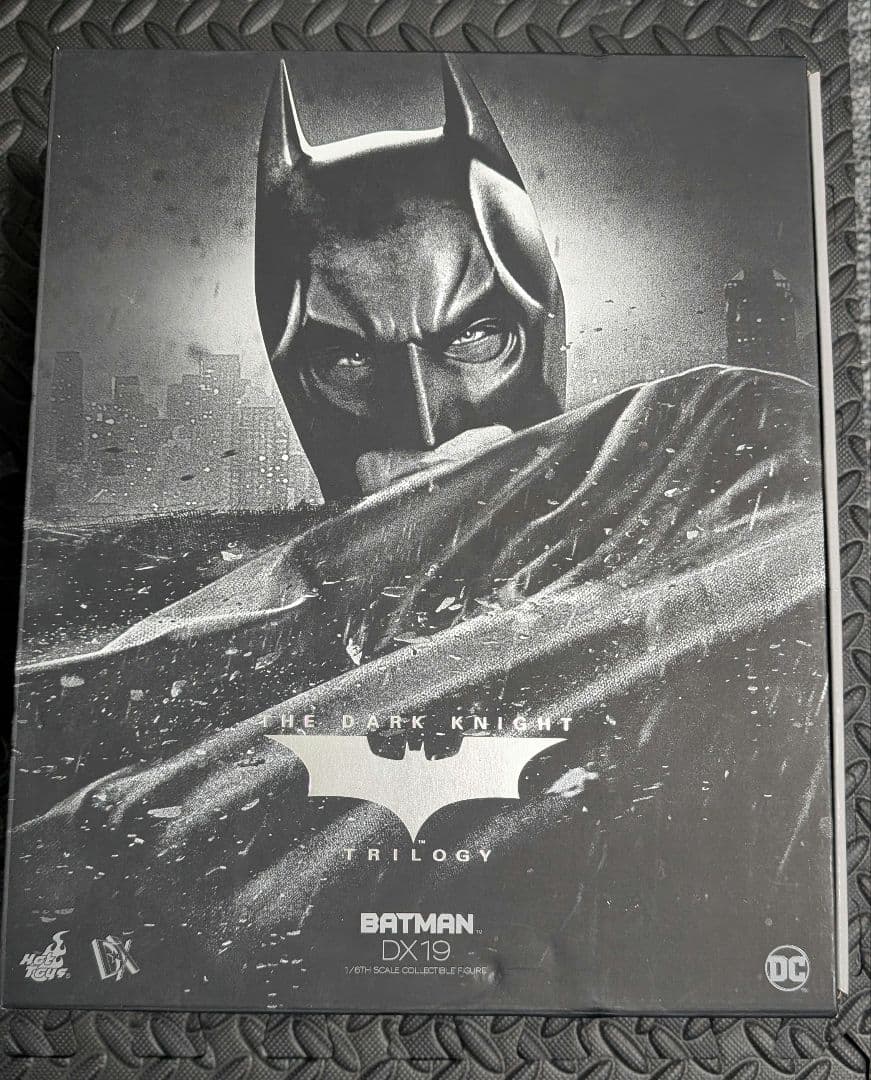 ヒ*キ様 ホットトイズ　ダークナイト　バットマン　DX19