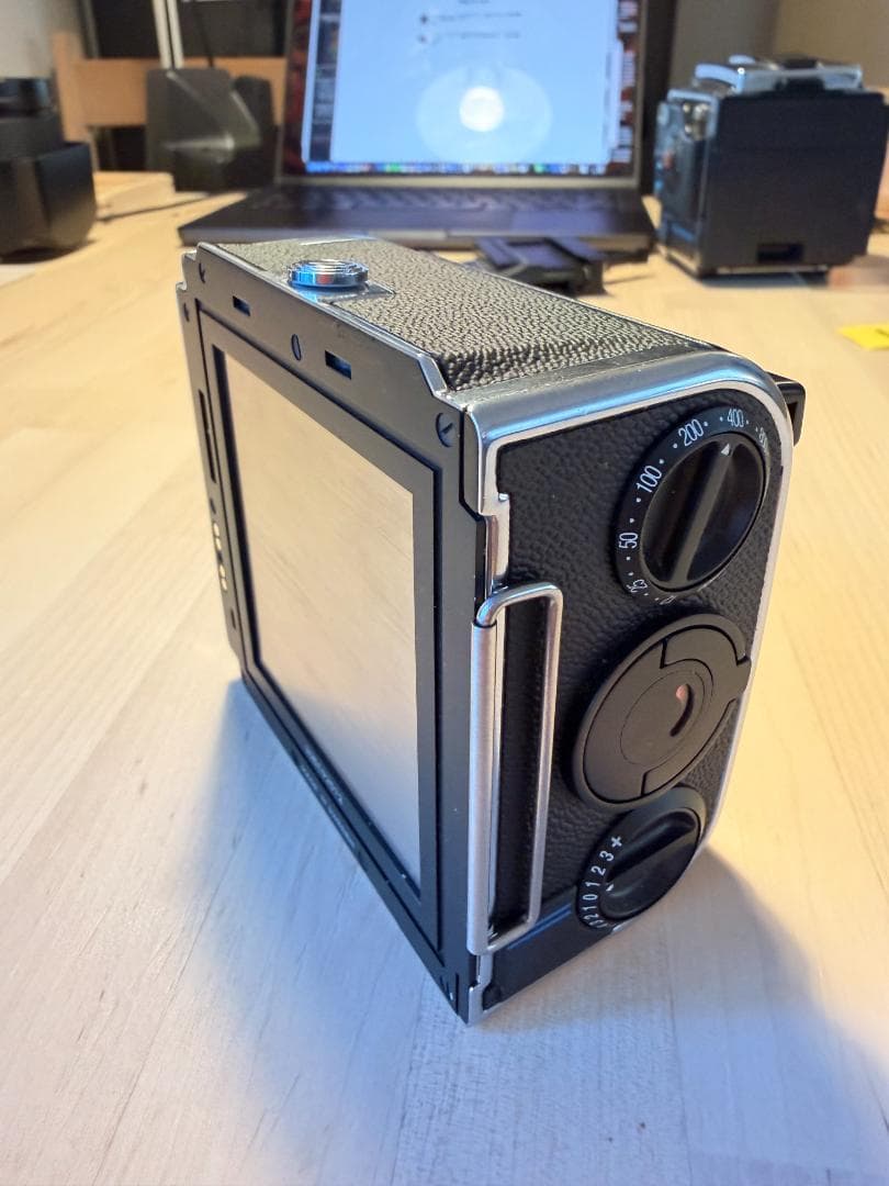 【希少未改造】Hasselblad 203FE+80mm FE+E12CCセット