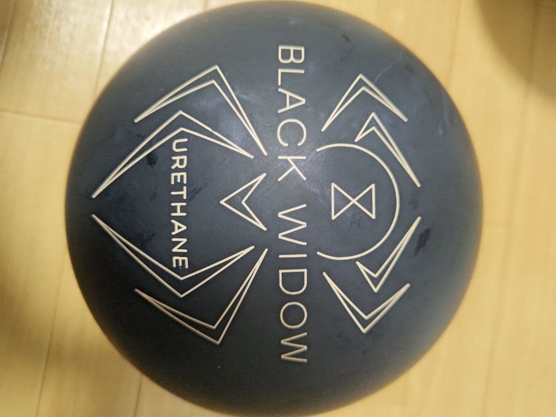 THE ONE U & BLACK WIDOW BPU ボウリングボール