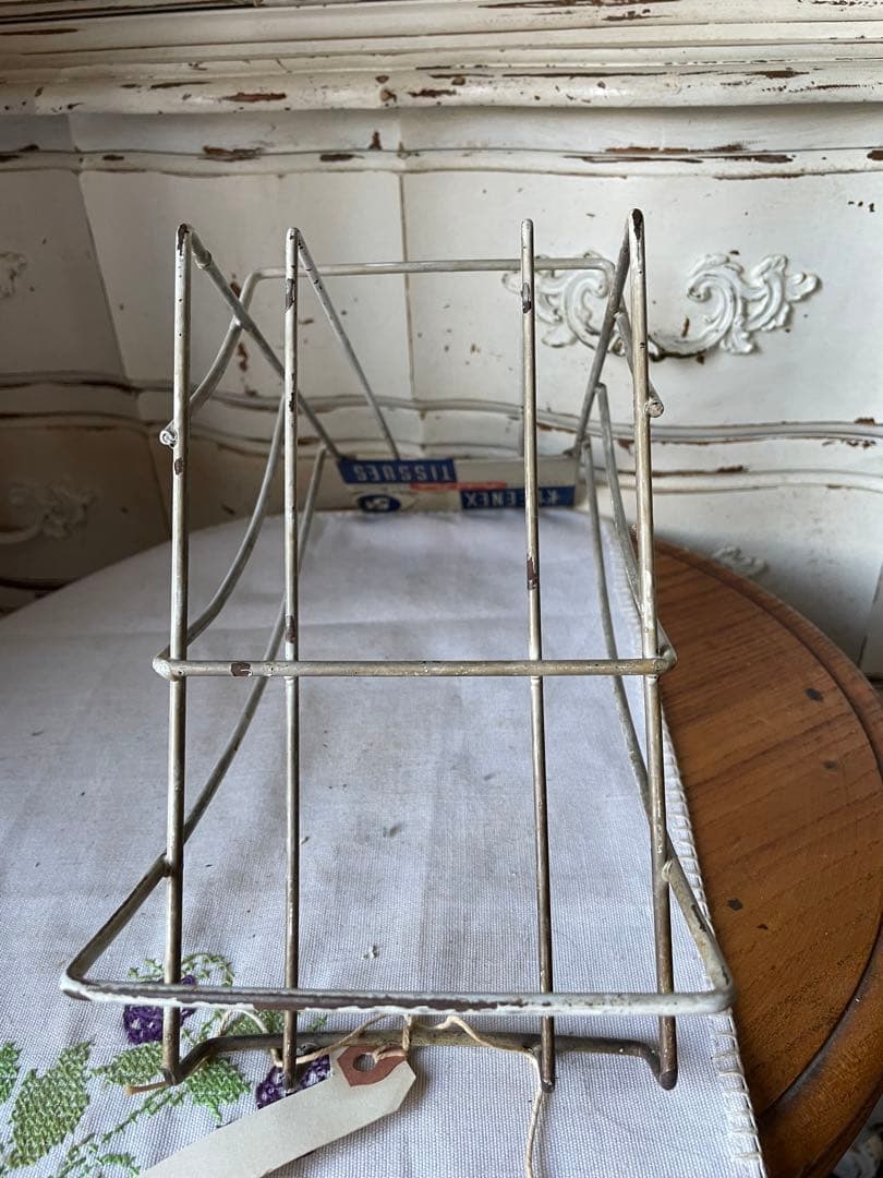 アンティーク　ワイヤー　ディスプレイ　ラック　スタンド　飾り棚　看板　プレート