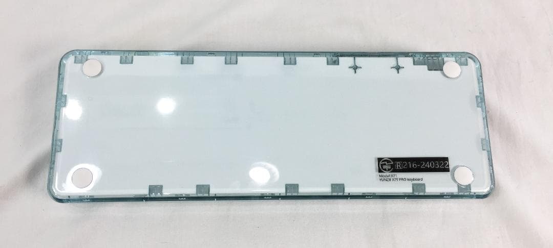 送料込み☆YUNZII☆X71☆メカニカルキーボード☆ワイヤレス☆透明/クリア☆