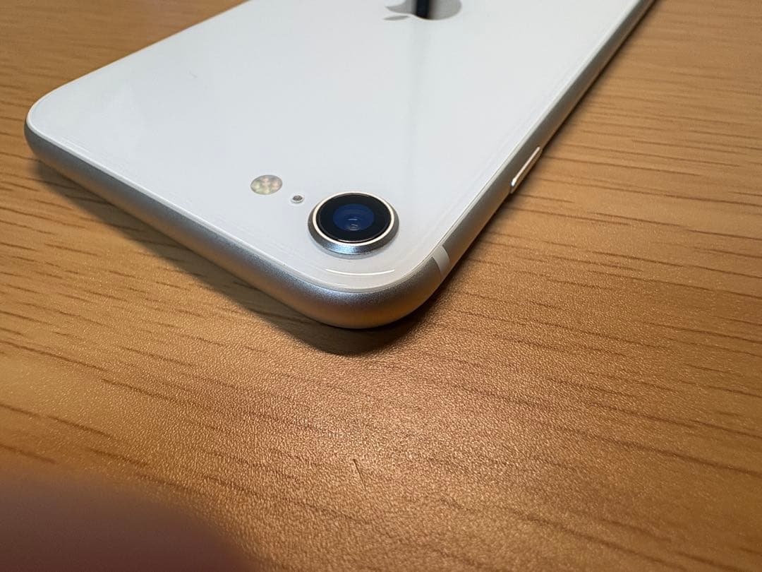 iPhone SE 第3世代 (SE3) 64GB ホワイト