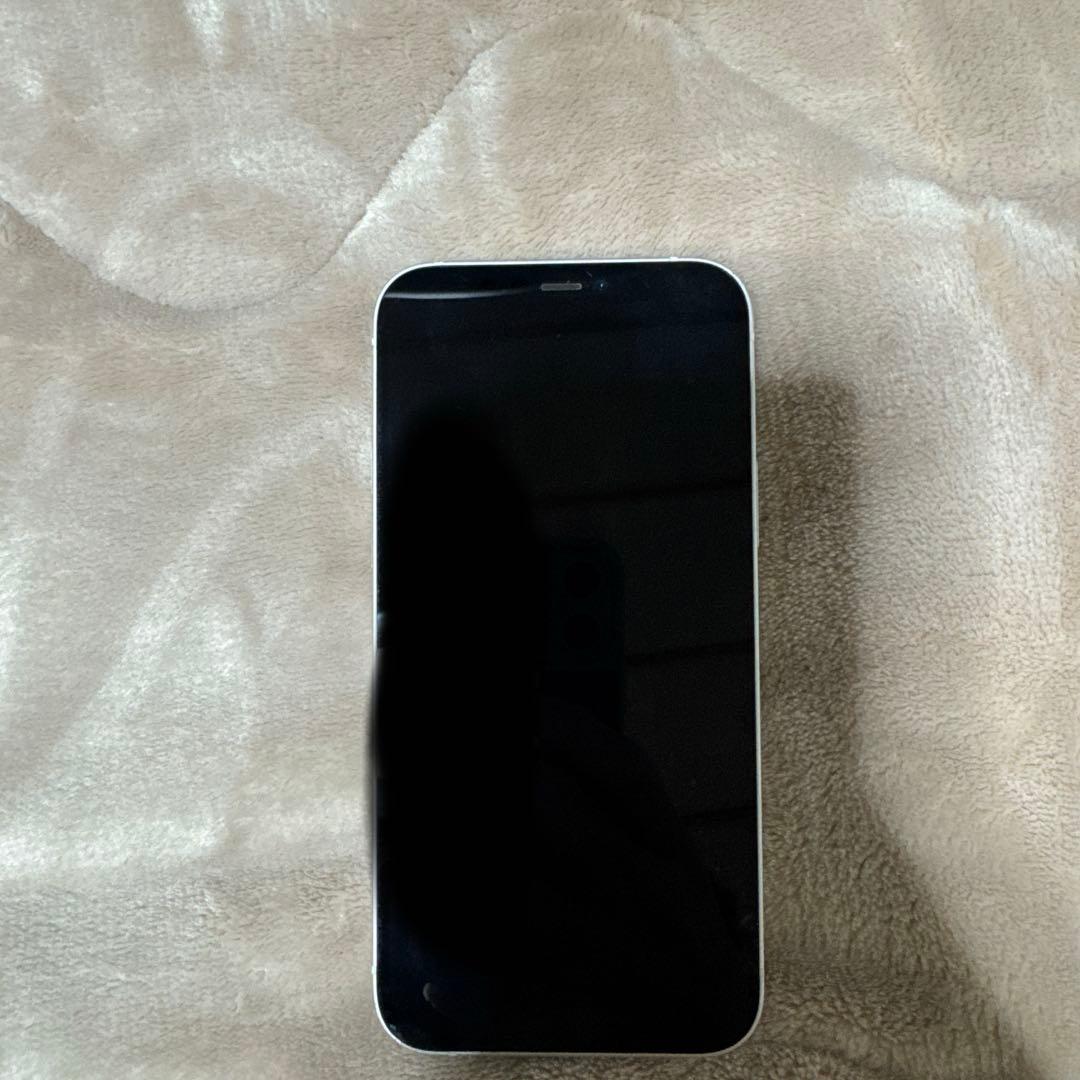 Apple iPhone 12ホワイト