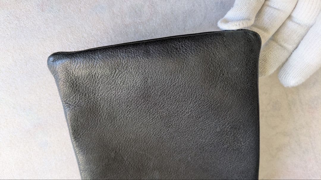 ゴルチエ　レザーサコッシュ　黒バッグ