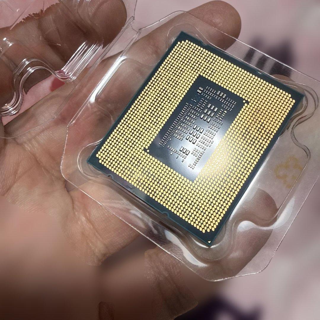 CPU Intel CPU corei5-12400F SRL4W