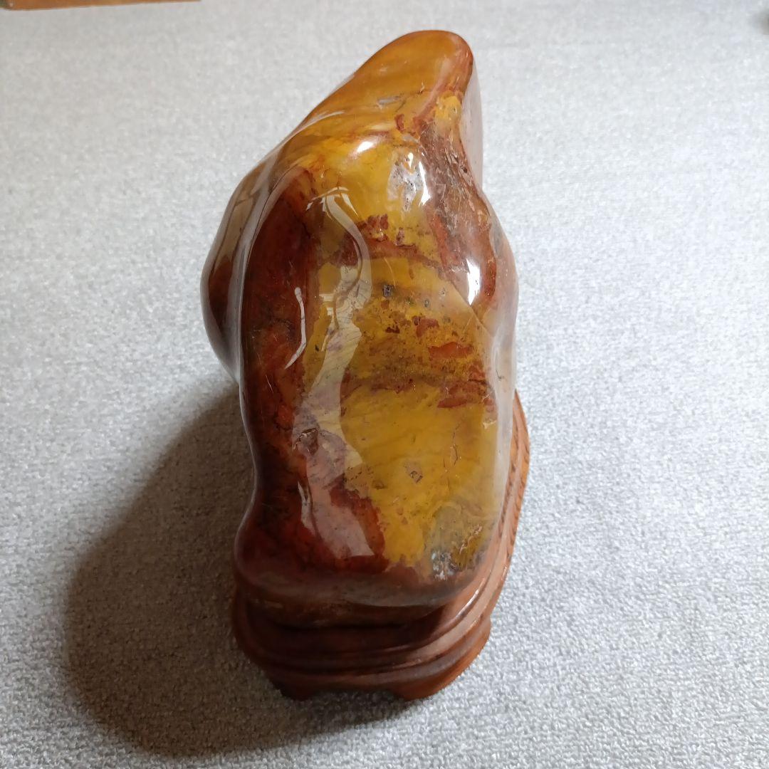佐渡の赤玉石
