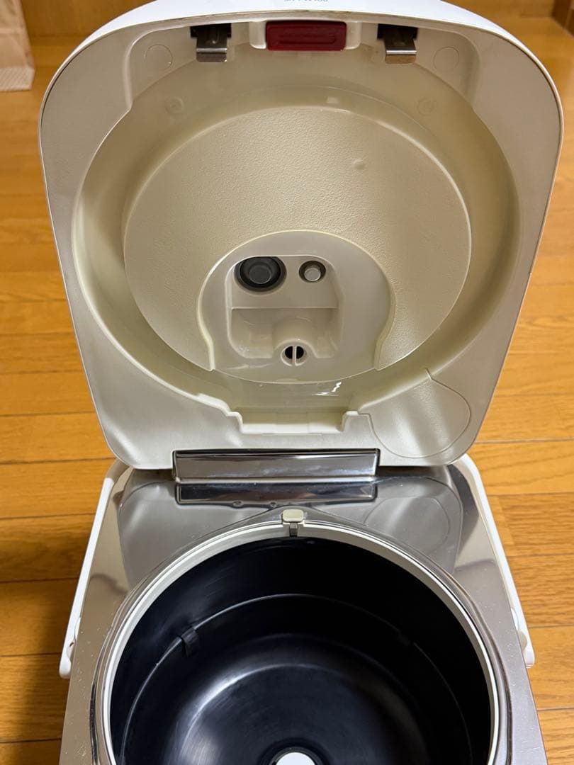 Panasonic可変圧力ＩＨ炊飯器 SR-PW186-W 【Wおどり炊き】