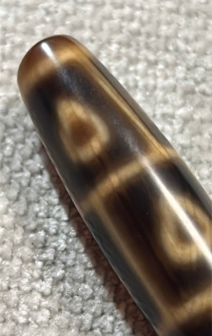 上肯天珠　仏心九眼天珠　1／送料込　匿名発送／チベット　天珠