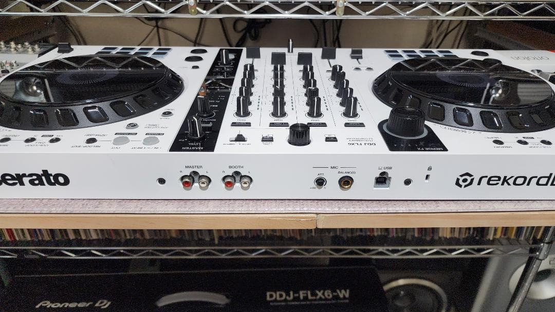 Pioneer DDJ-FLX6-W DJコントローラー