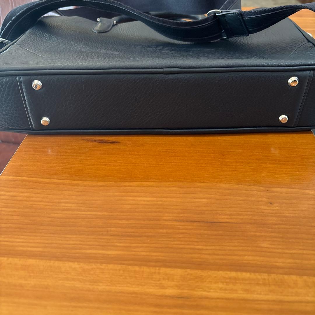 ネイビーレザー ビジネスバッグ