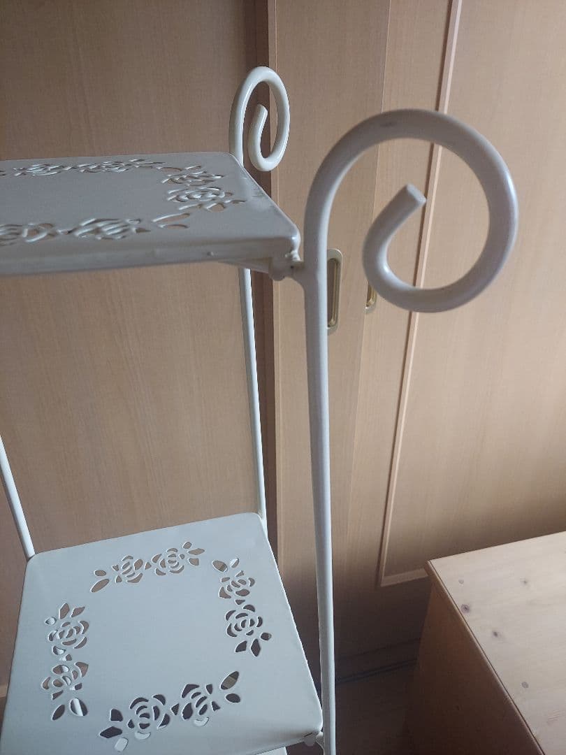 カントリー雑貨、フレンチカントリー雑貨、イマン、アイアン４段ラック