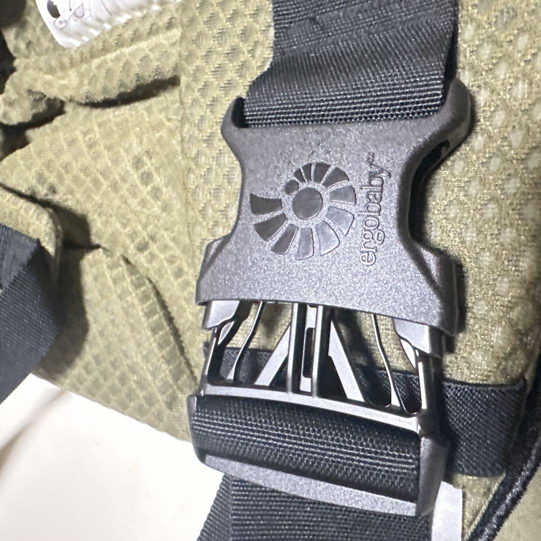 極美品 elgobaby OMNI breeze オリーブグリーン カーキ