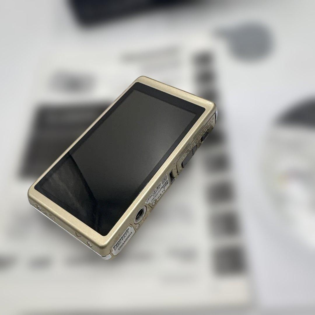美品！Panasonic DMC-FX77 コンパクトカメラ コンデジ デジカメ