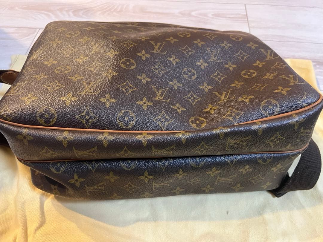 バッグ LOUIS VUITTON
