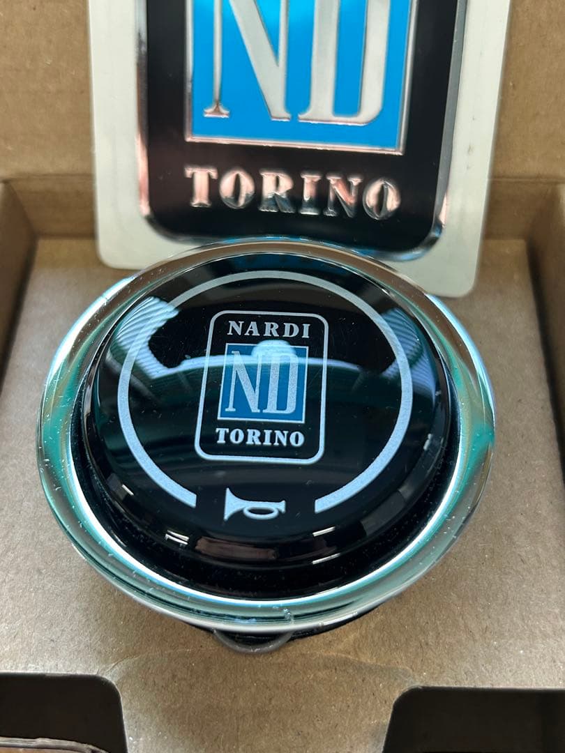 ナルディNARDIステアリングCompetitionコンペティション330